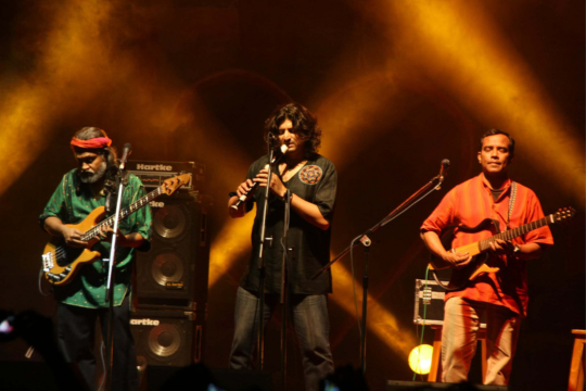 band (5)