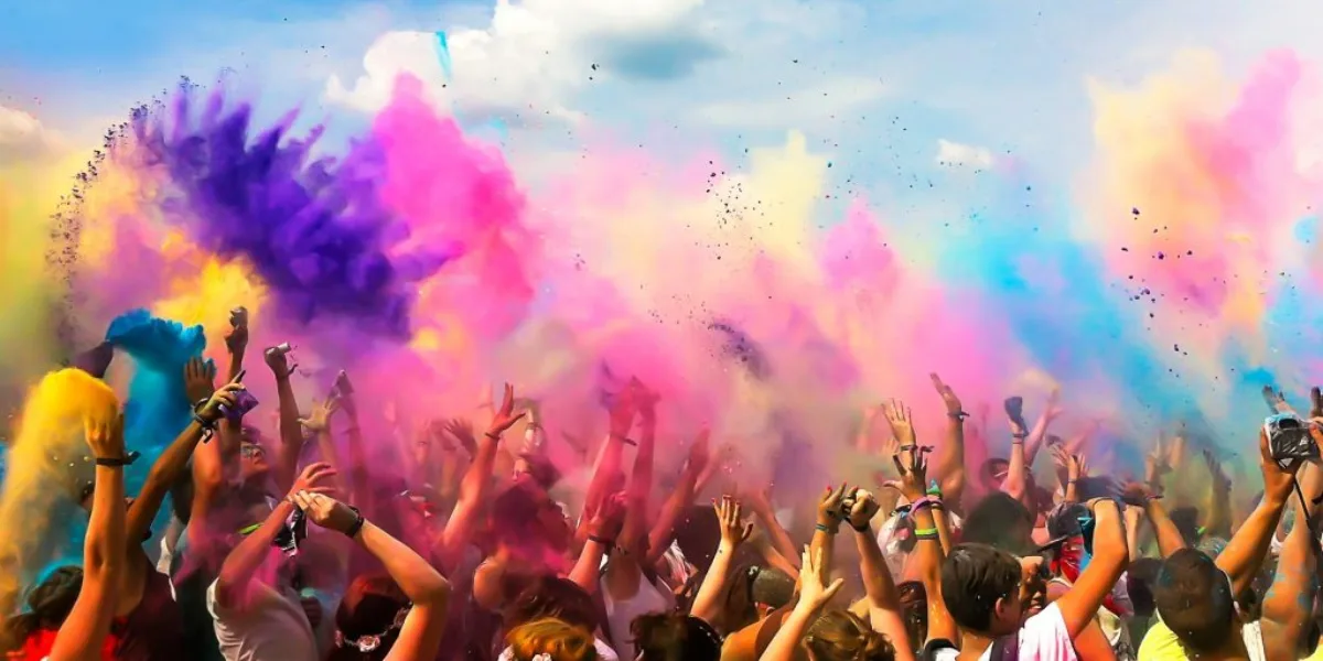 Make Your Holi Celebration Memorable With Floodlightz Events