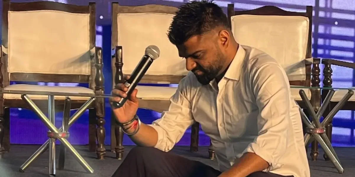 Anchor For Events | Emcee For Corporate Events