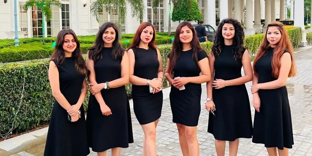 Experience In Events: From Wedding Shadow Service To Corporate Hostess_Floodlightz_Events