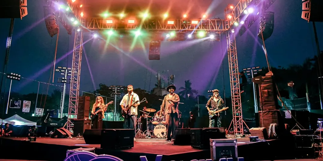Create Magic With A Live Music Band