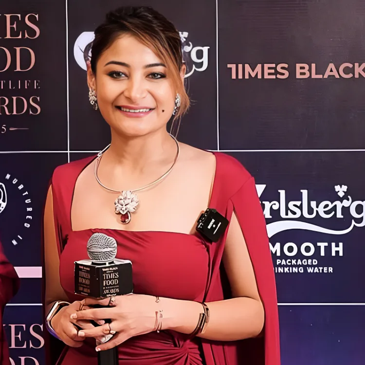Anchor Simran ​