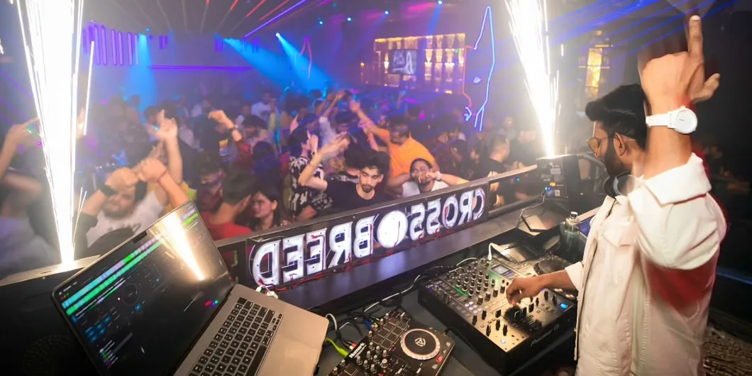 Add Charm With A Powerful DJ For Shaadi