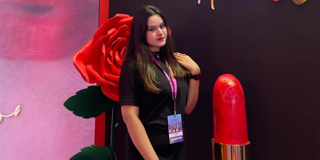 Cost Of Hiring Event Hostesses In Mumbai_Floodlightz_Events