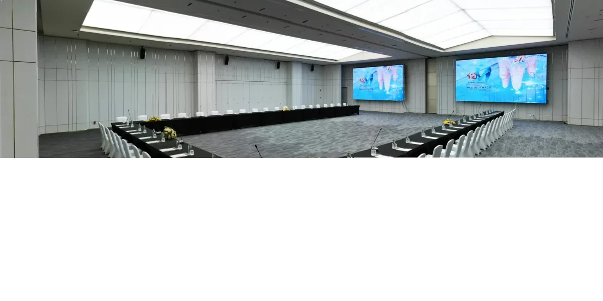 Spacious Layout & World-Class Facilities_Floodlightz_Events