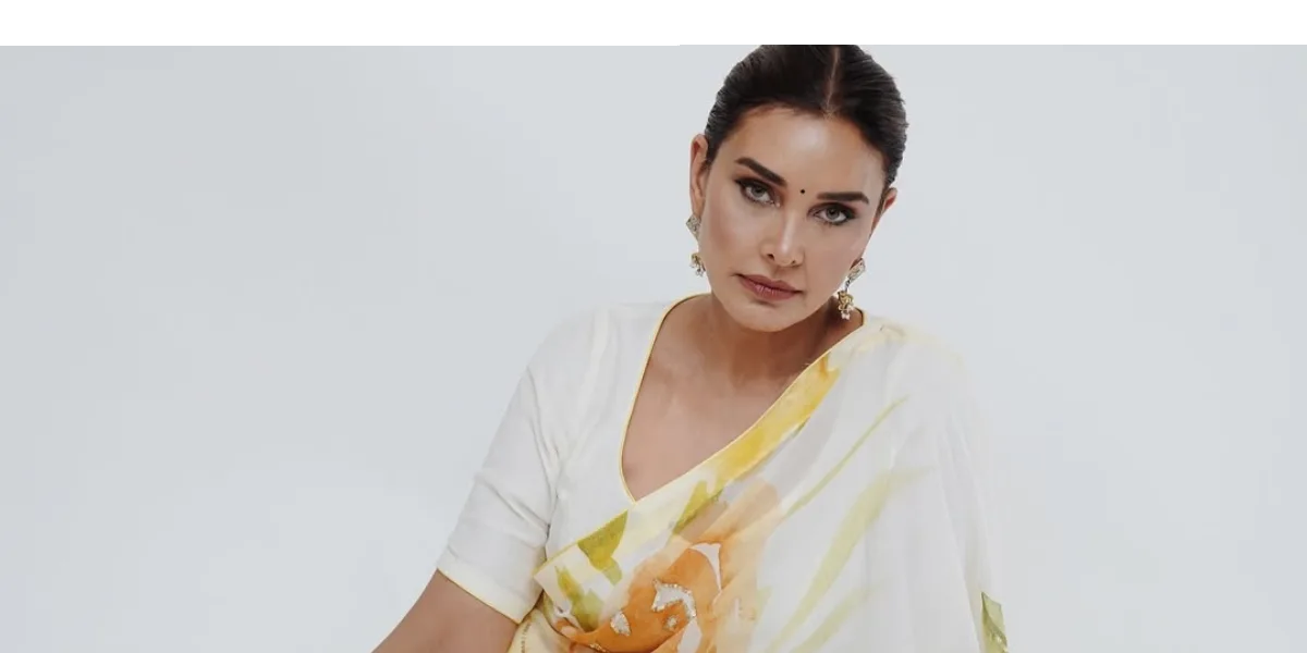 Lisa Ray_Bollywood Celebrity