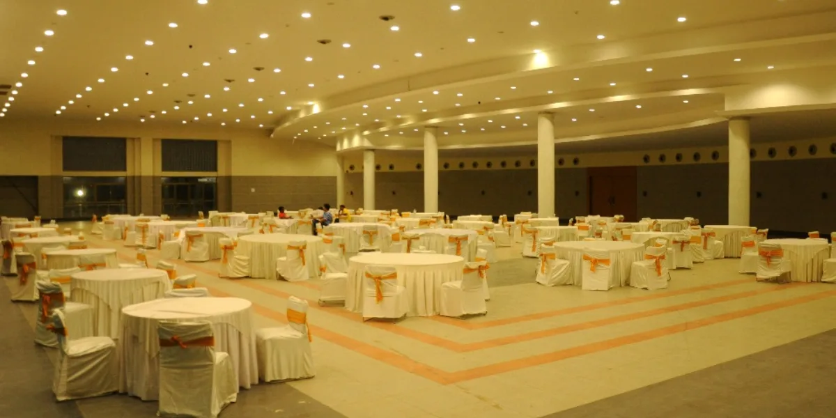 Why Choose Floodlightz For Events At Gujarat Convention & Exhibition Centre?
