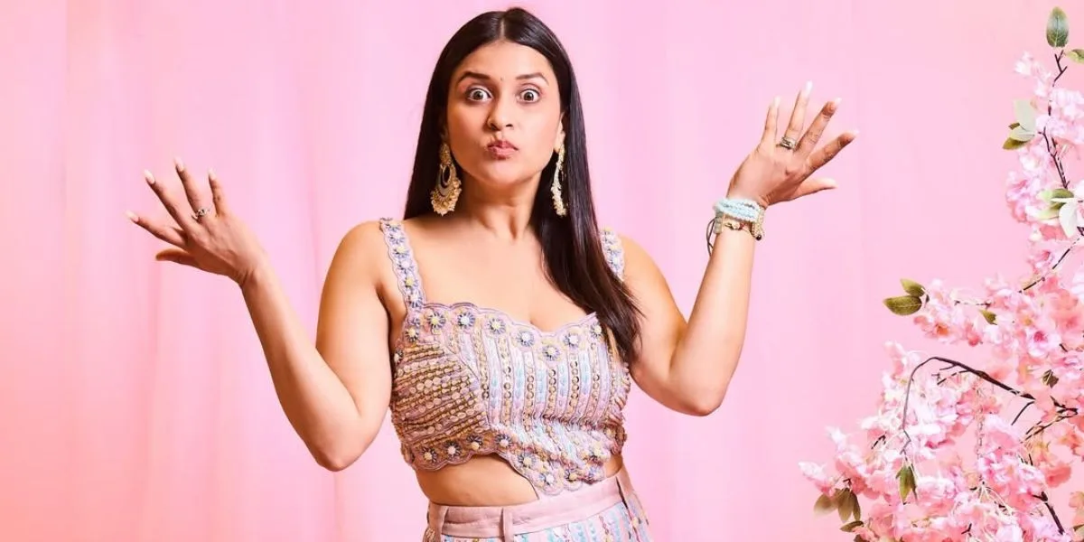 Mannara Chopra_Celebrity Influencer