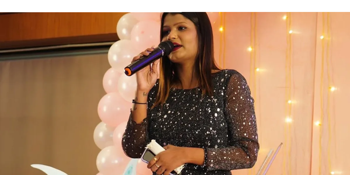 Emcee Sanjana – The Best Anchor In Lucknow for Every Occasion _floodlightz_Eventz