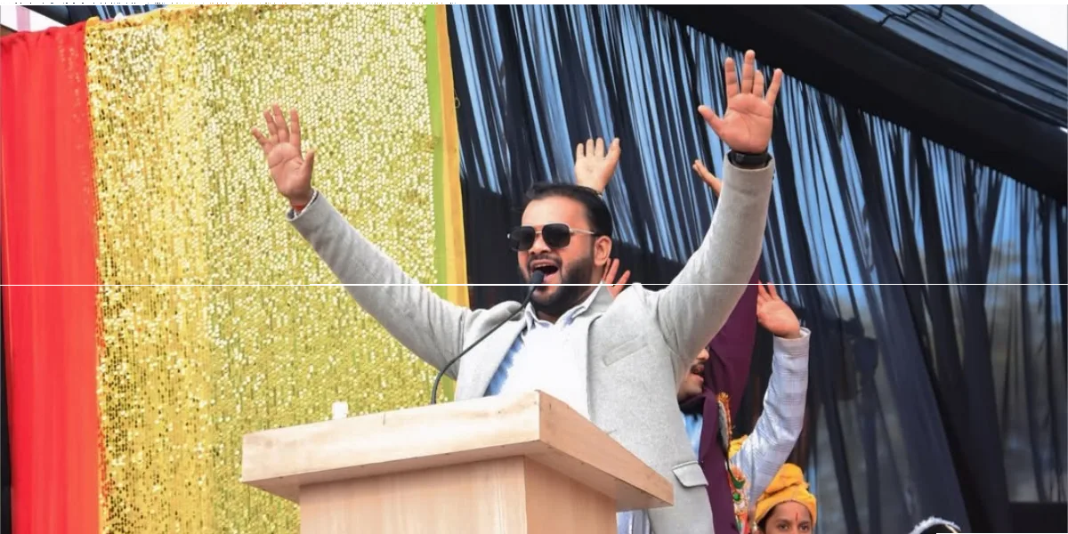 Leading male Anchor In Lucknow – A Versatile Hosting Approach _floodlightz_Eventz