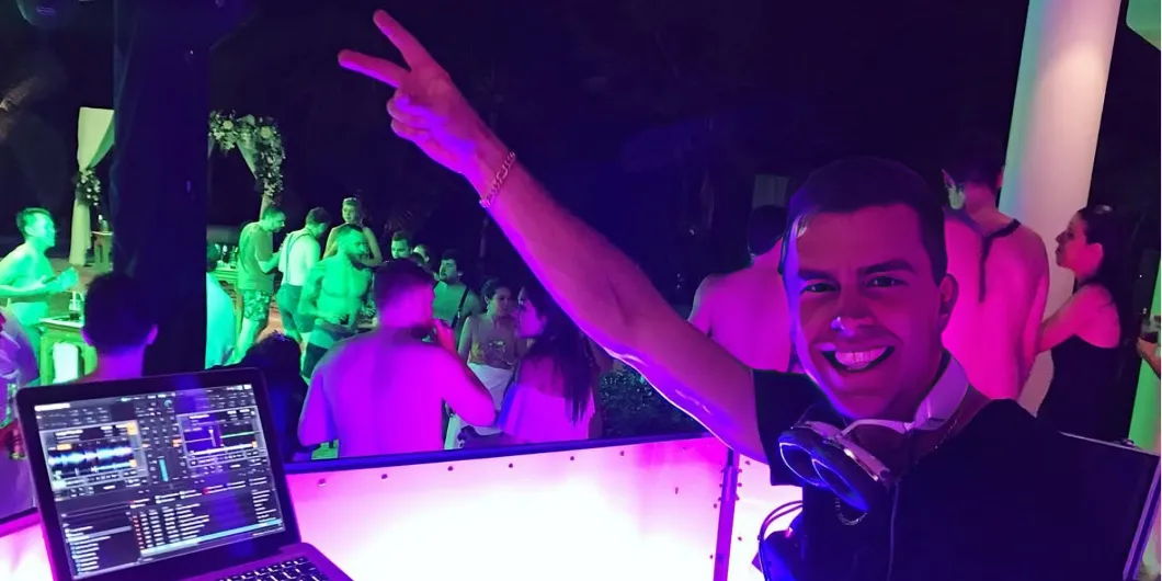 Endoo Starbreeze_Floodlightz Events_