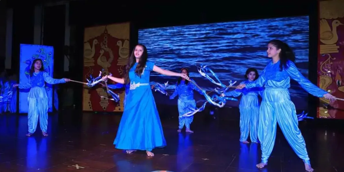 Professional Dance Performances_Floodlightz Events_