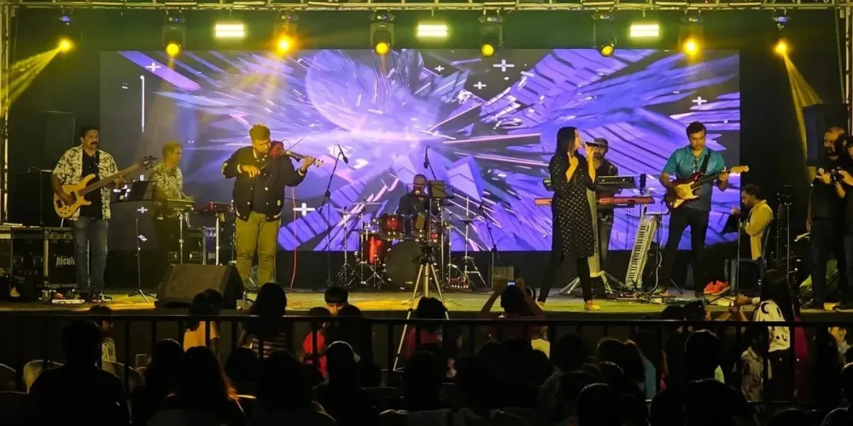Live Music Band In Bangalore_Floodlightz Events