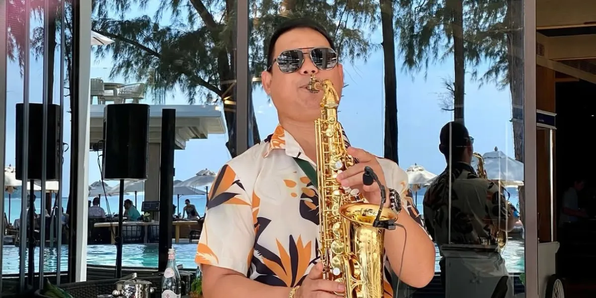 Saxophonist KhonKaen_Floodlightz Events