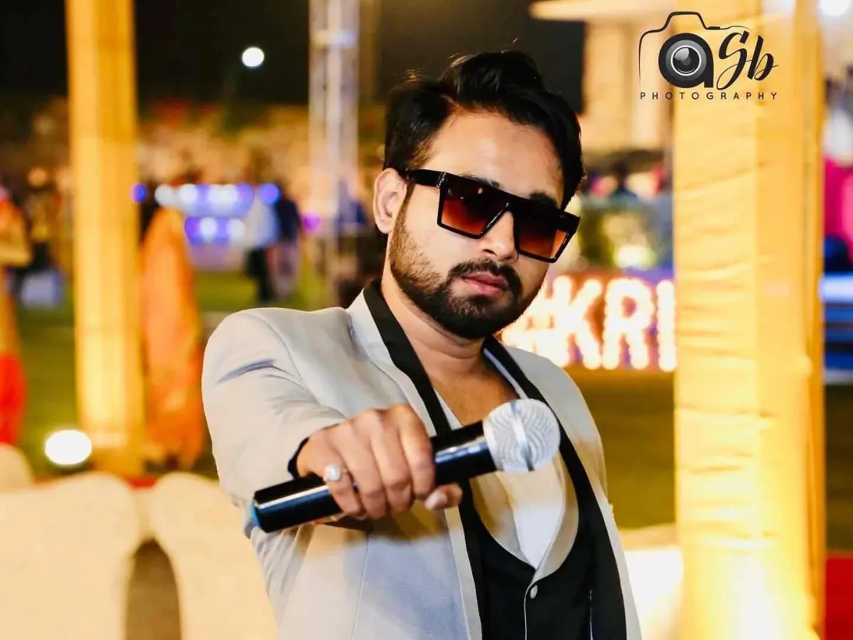 Anchor Prateek_Floodlightz Events