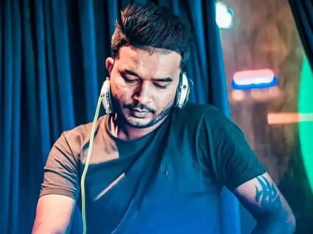 Djmu 4